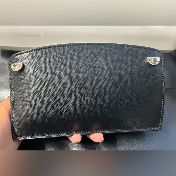 Kate Spade wallet on a chain - Picture 8 of 8